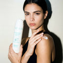 Comfort Hydra Plus - crema corpo Chrissie Cosmetics dettaglio ambientato