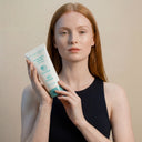 Shower Daily Scrub - scrub corpo Chrissie Cosmetics dettaglio ambientato